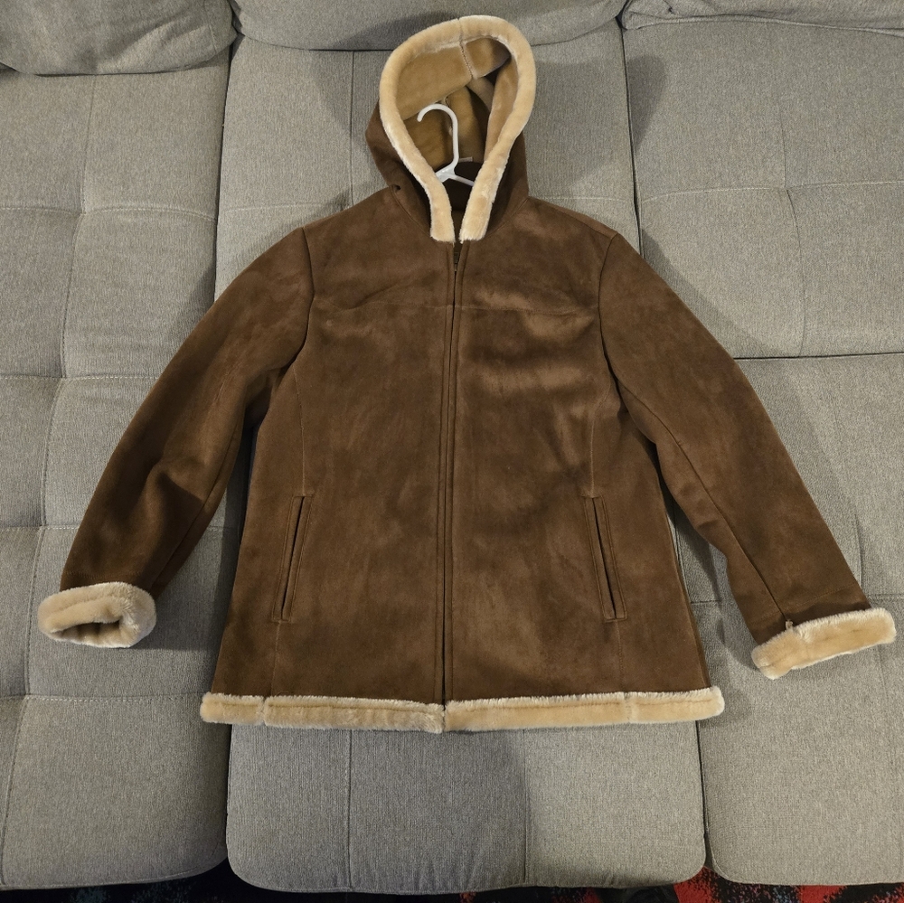 Covington Faux Suede Shell Hooded Coat Women’s Size Medium Faux Fur Lined XL